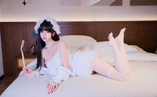 过期米线线喵 厨娘女仆，揭秘春日私房写真从构思到成片的唯美创作之旅