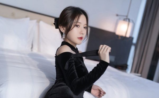 鱼子酱Fish(秀人内购)精美美图全部写真作品合集|持续更新